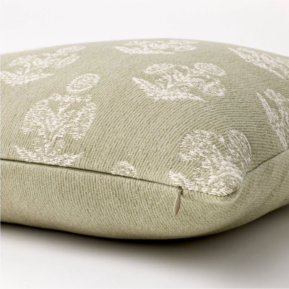 STUDIO MCGEE NWT woven block print square throw pillow -light sage/cream - Picture 4 of 7